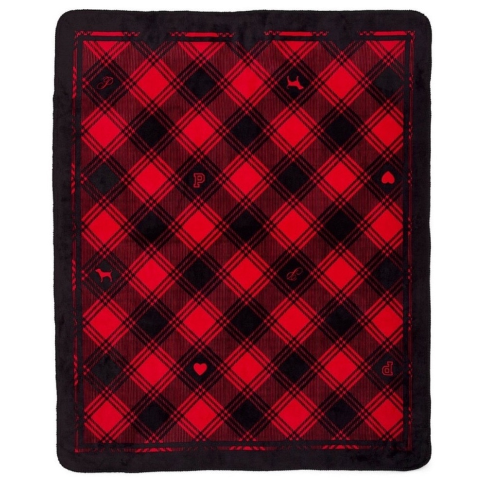 Victoria’s Secret PINK cozy fleece blanket